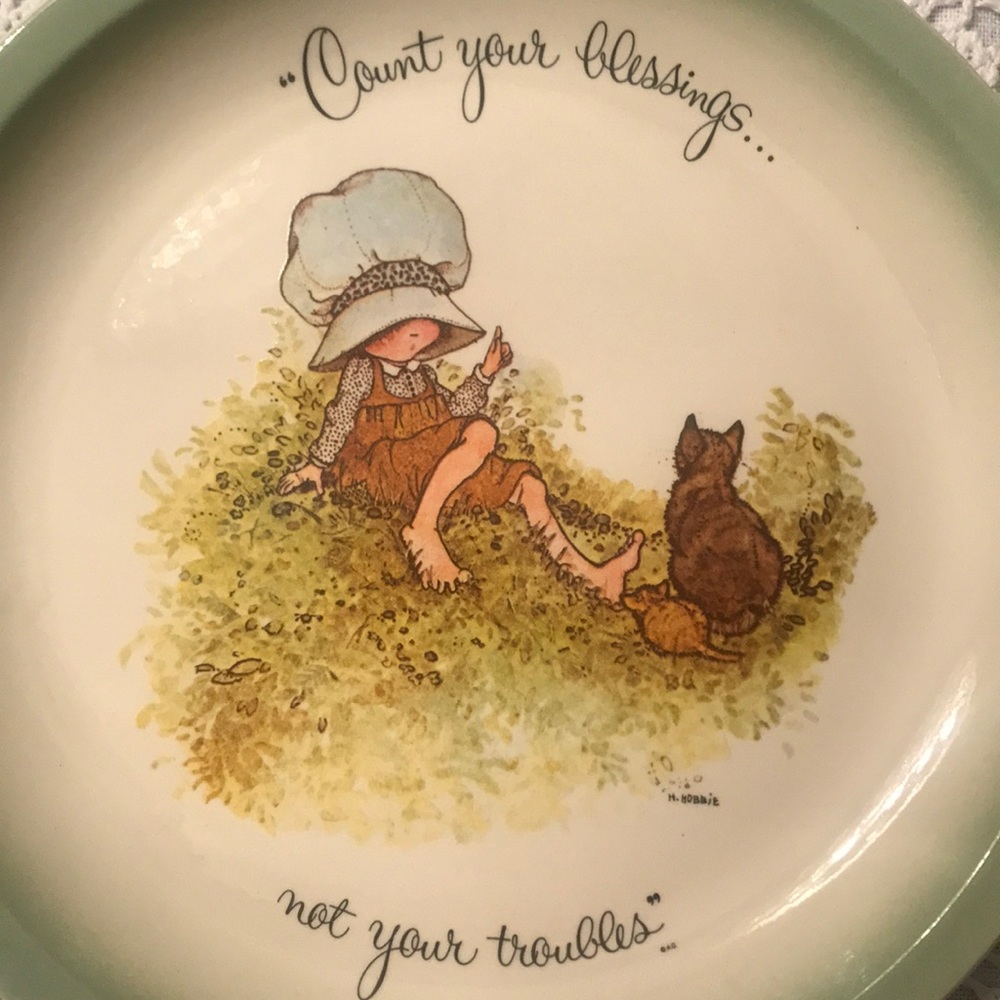 10 in VINTAGE HOLLY HOBBIE PLATE